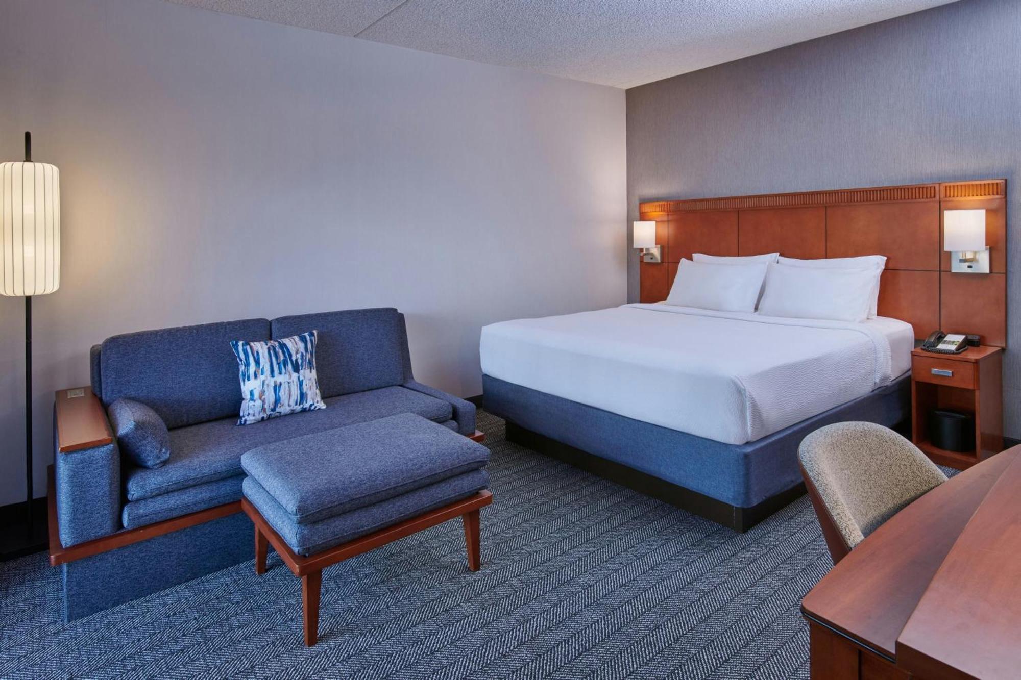 Courtyard Detroit Metro Airport Romulus Hotel Ngoại thất bức ảnh