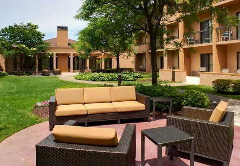 Courtyard Detroit Metro Airport Romulus Hotel Ngoại thất bức ảnh